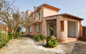 Amazing home in Marinella di Selinunte with WiFi and 4 Bedrooms